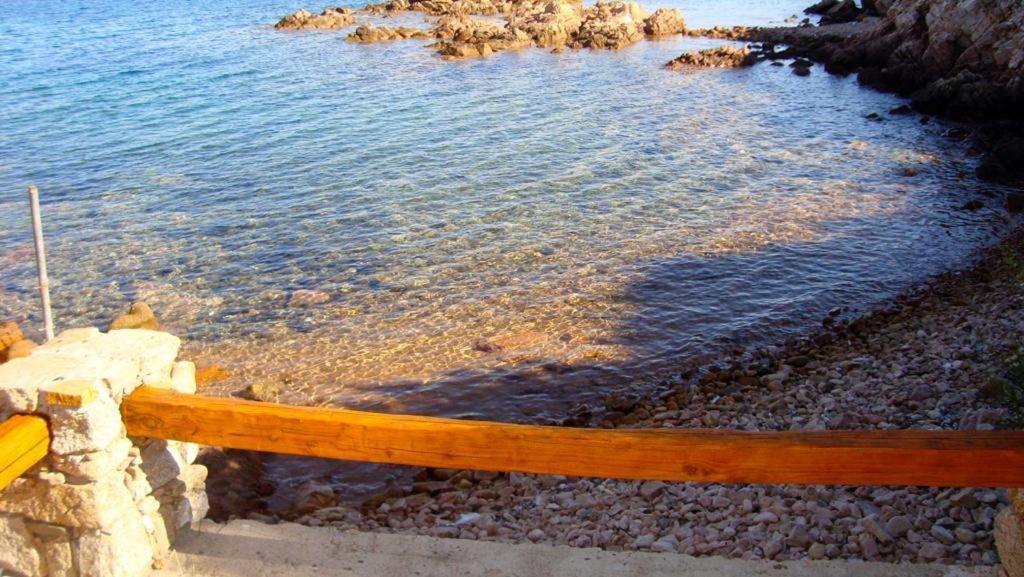Casa Mughetto R5055 Seafront, Private Sea Access, Swimming Pool Villa La Maddalena  Kültér fotó